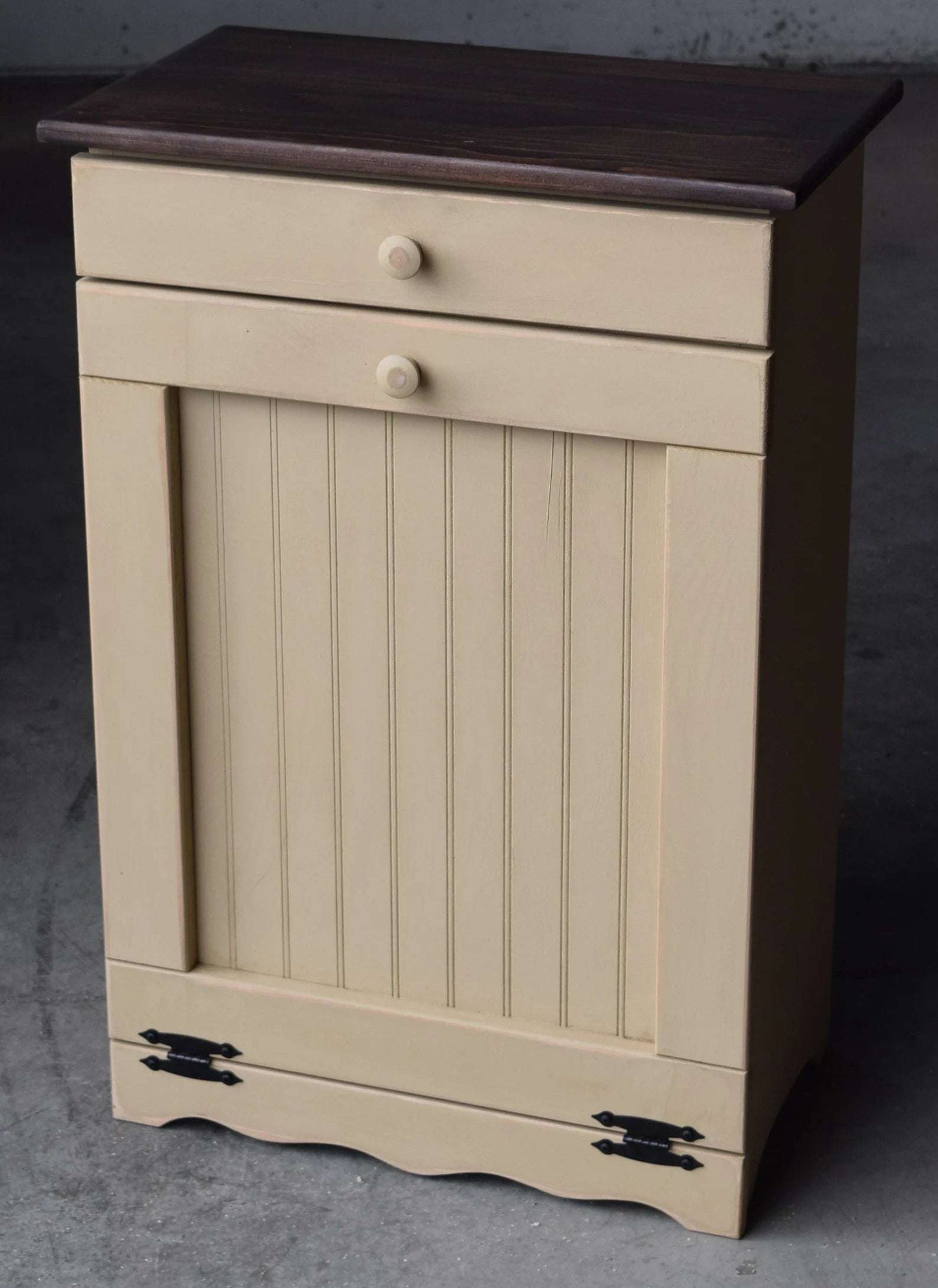 country tan and tobacco brown amish trash bin standard door XL