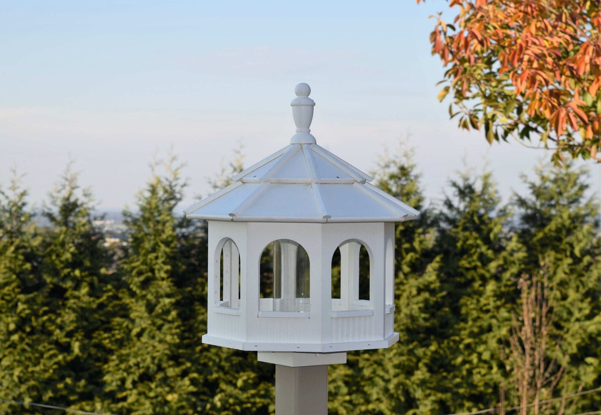 large poly octagon bird feeder all white