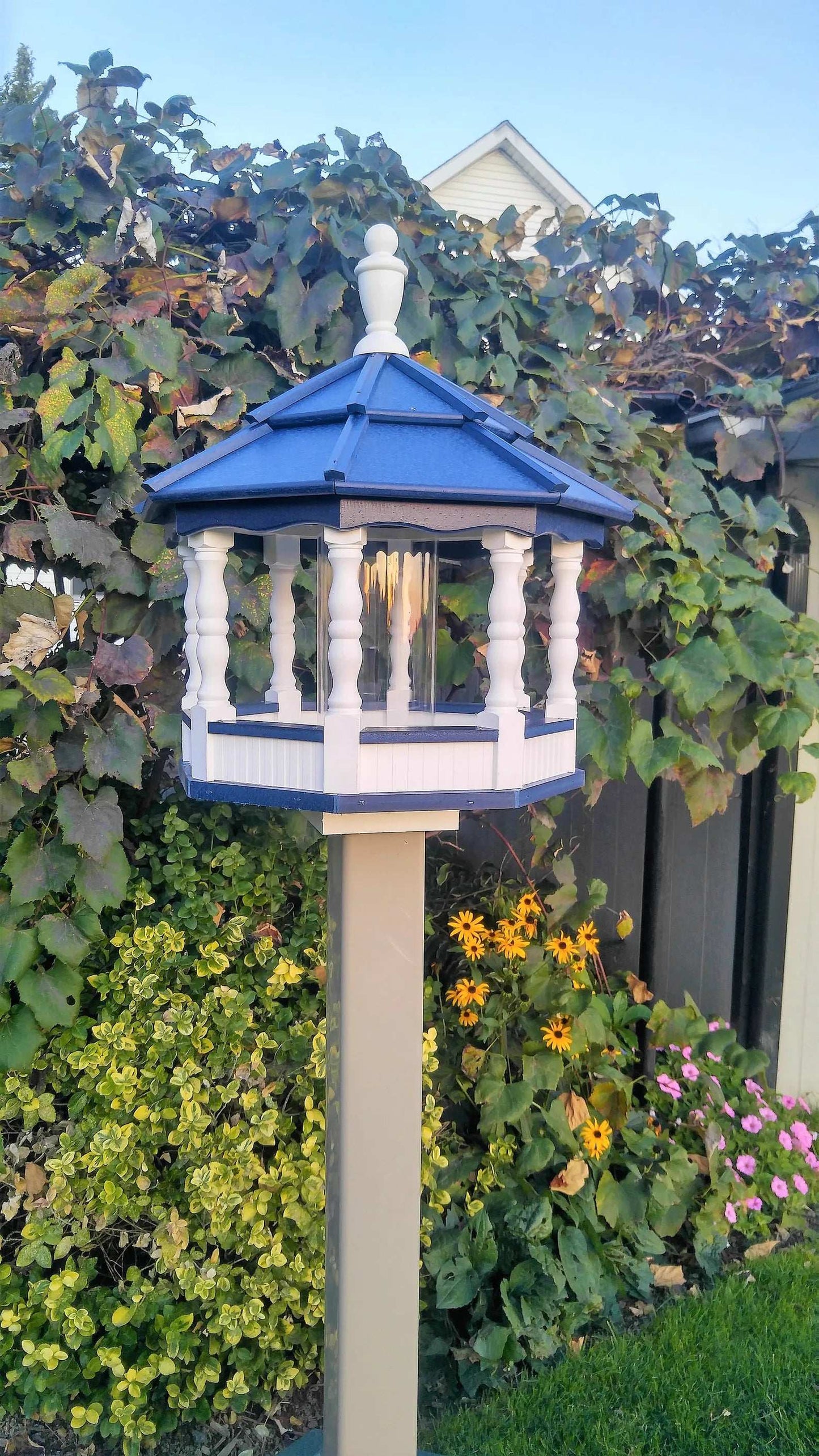 large poly spindle bird feeder white and blue