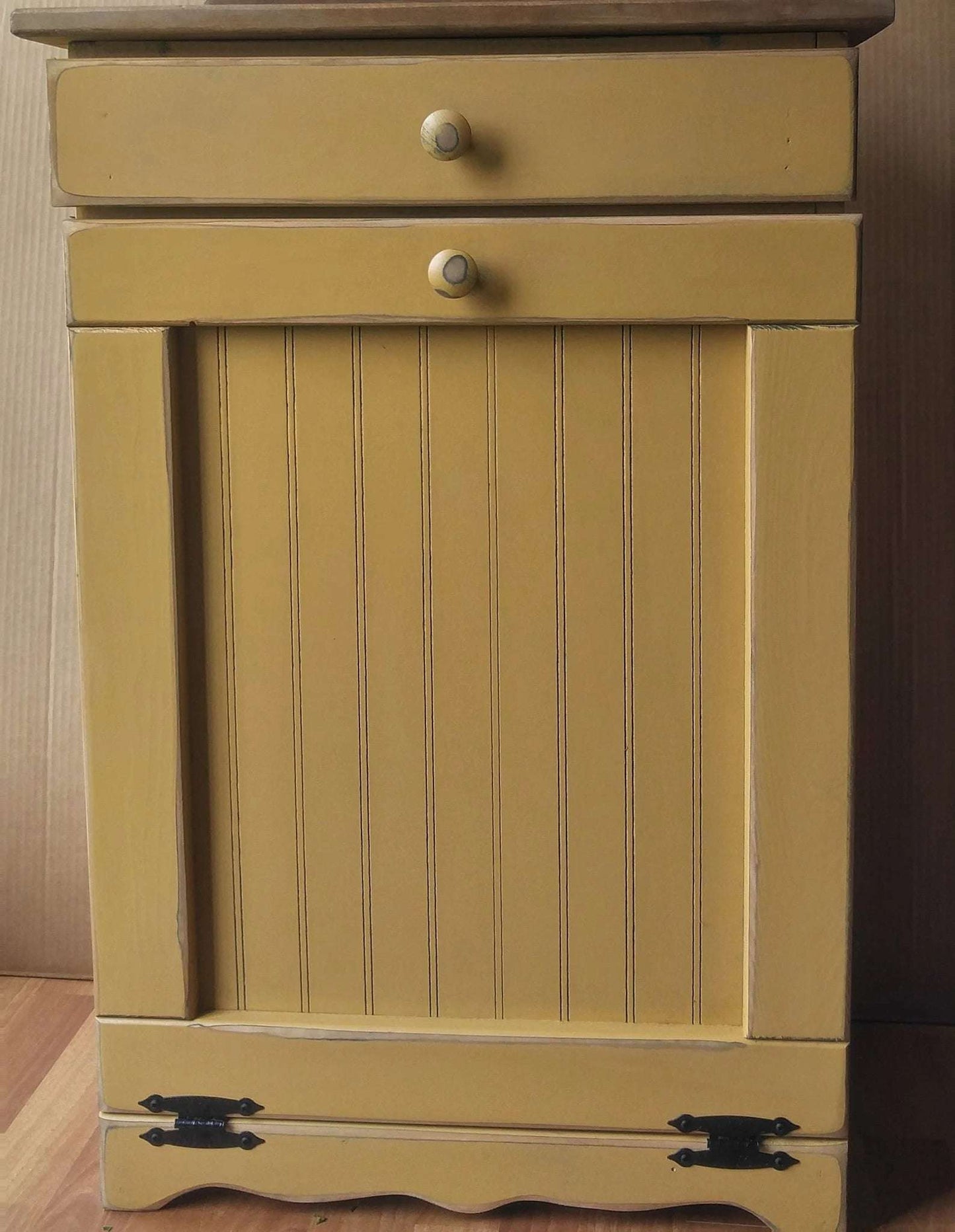mustard standard door amish trash bin