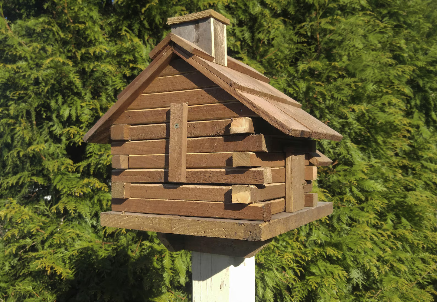 back of log cabin bird house