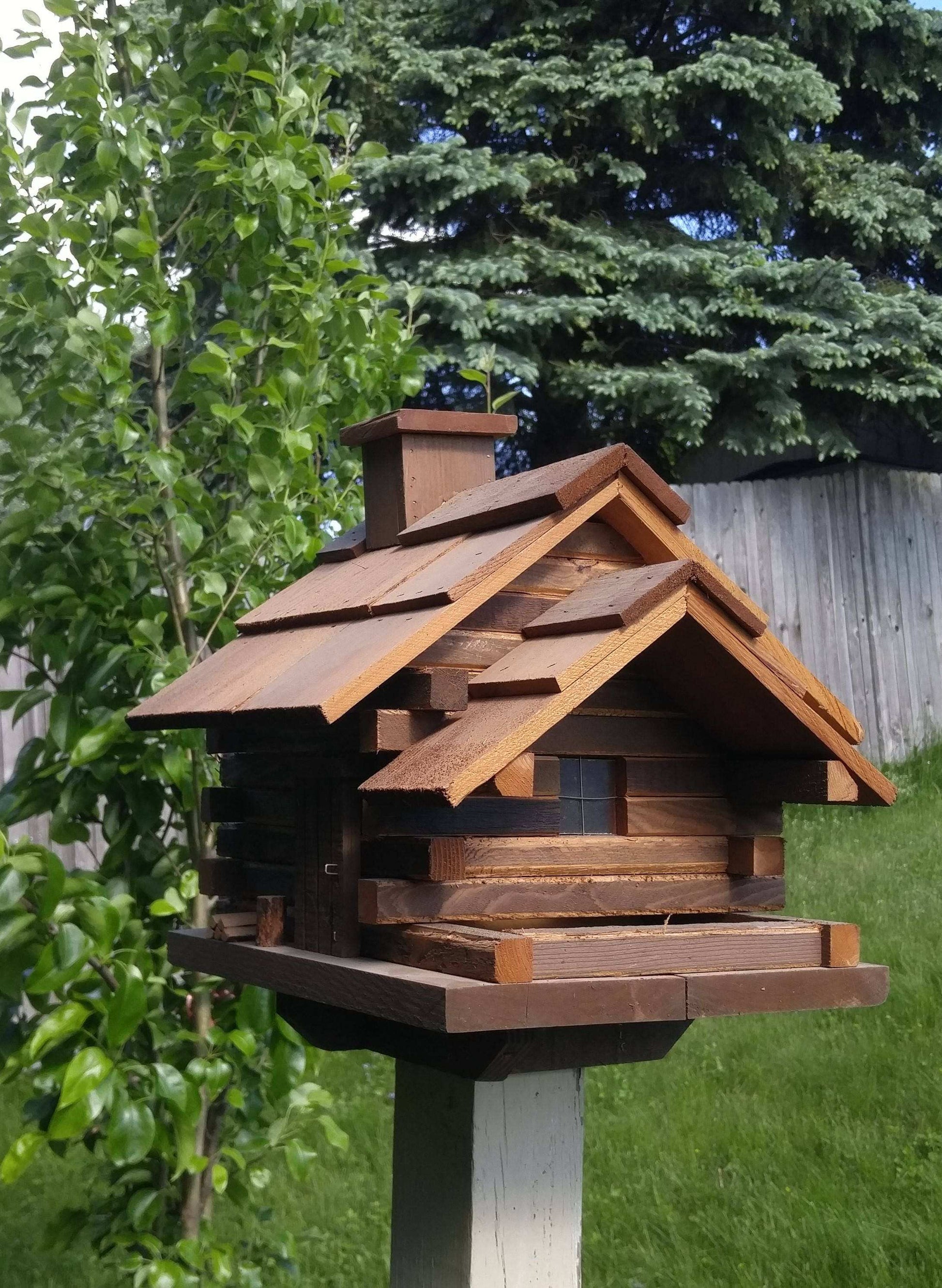 amish log cabin bird feeder