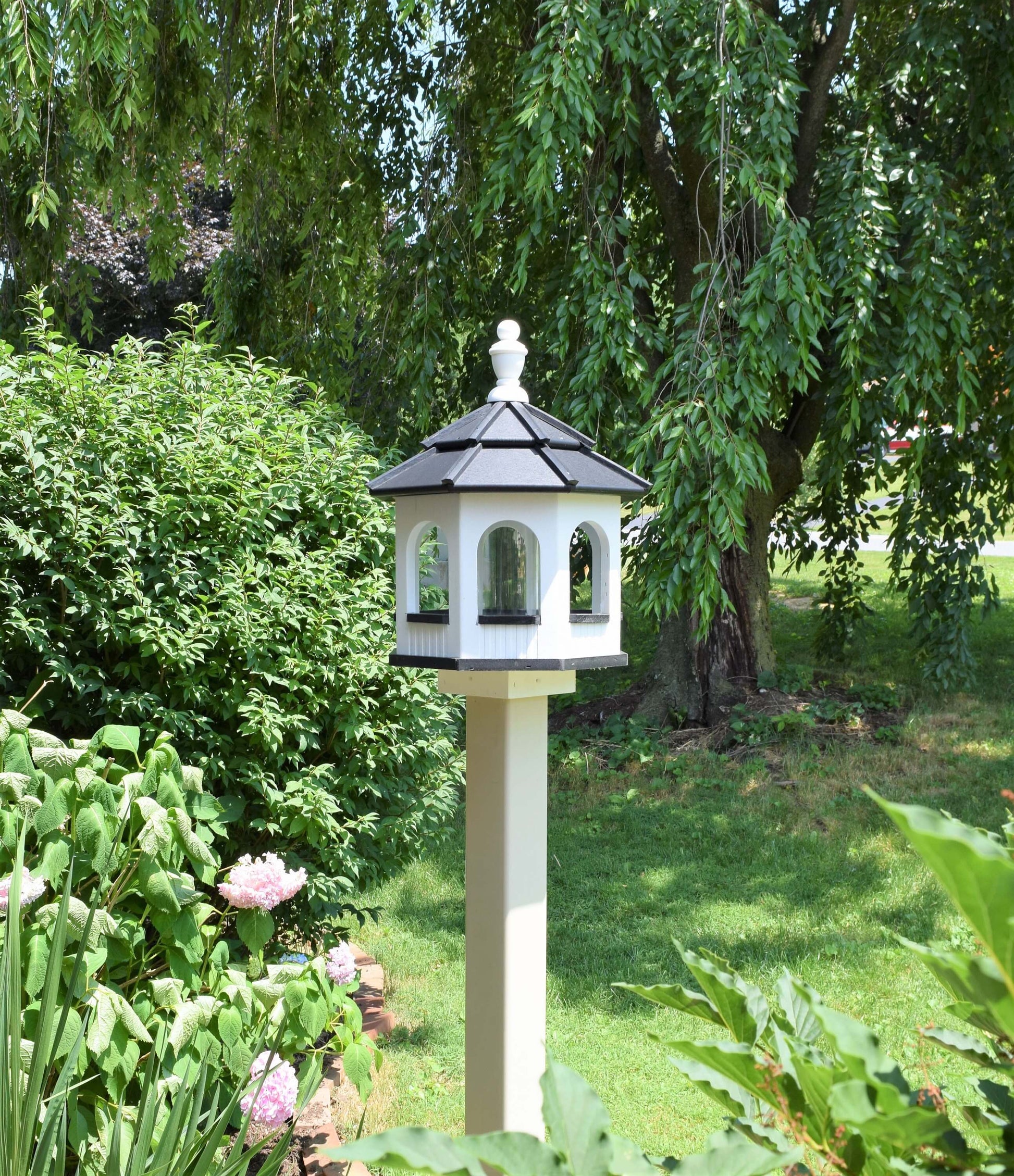 small poly octagon bird feeder white and black 